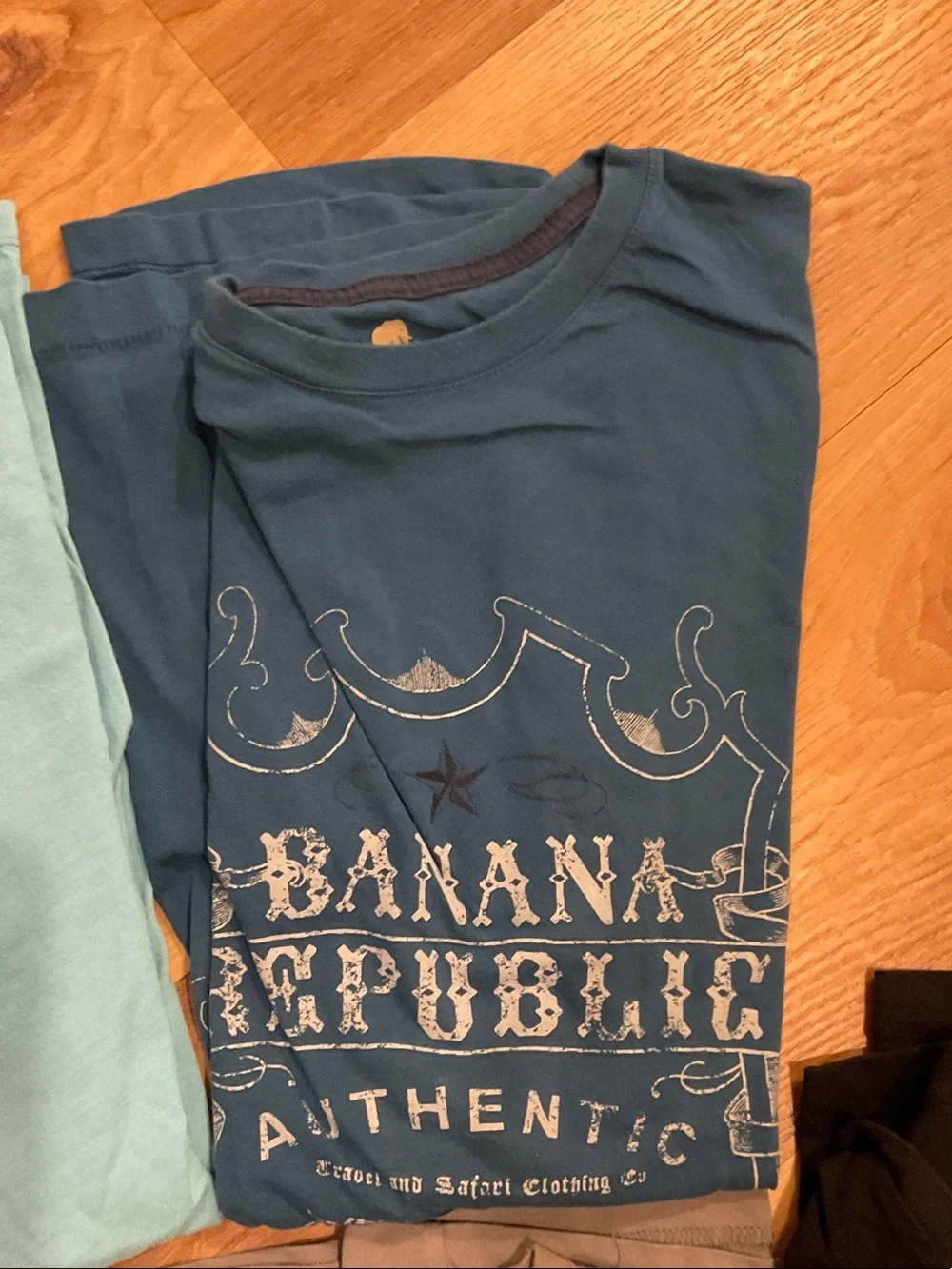 7 Men’s Solid & Graphic Tees - Mixed Colors